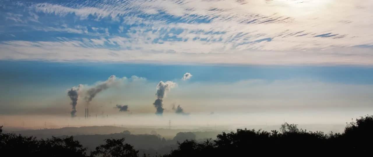 Smog w Polsce: Jak chronić środowisko? Indywidualnie i systemowo