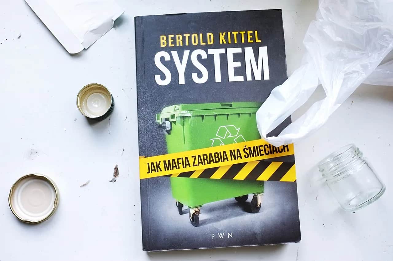 Polska śmietniskiem Europy? Jak mafia zarabia na śmieciach